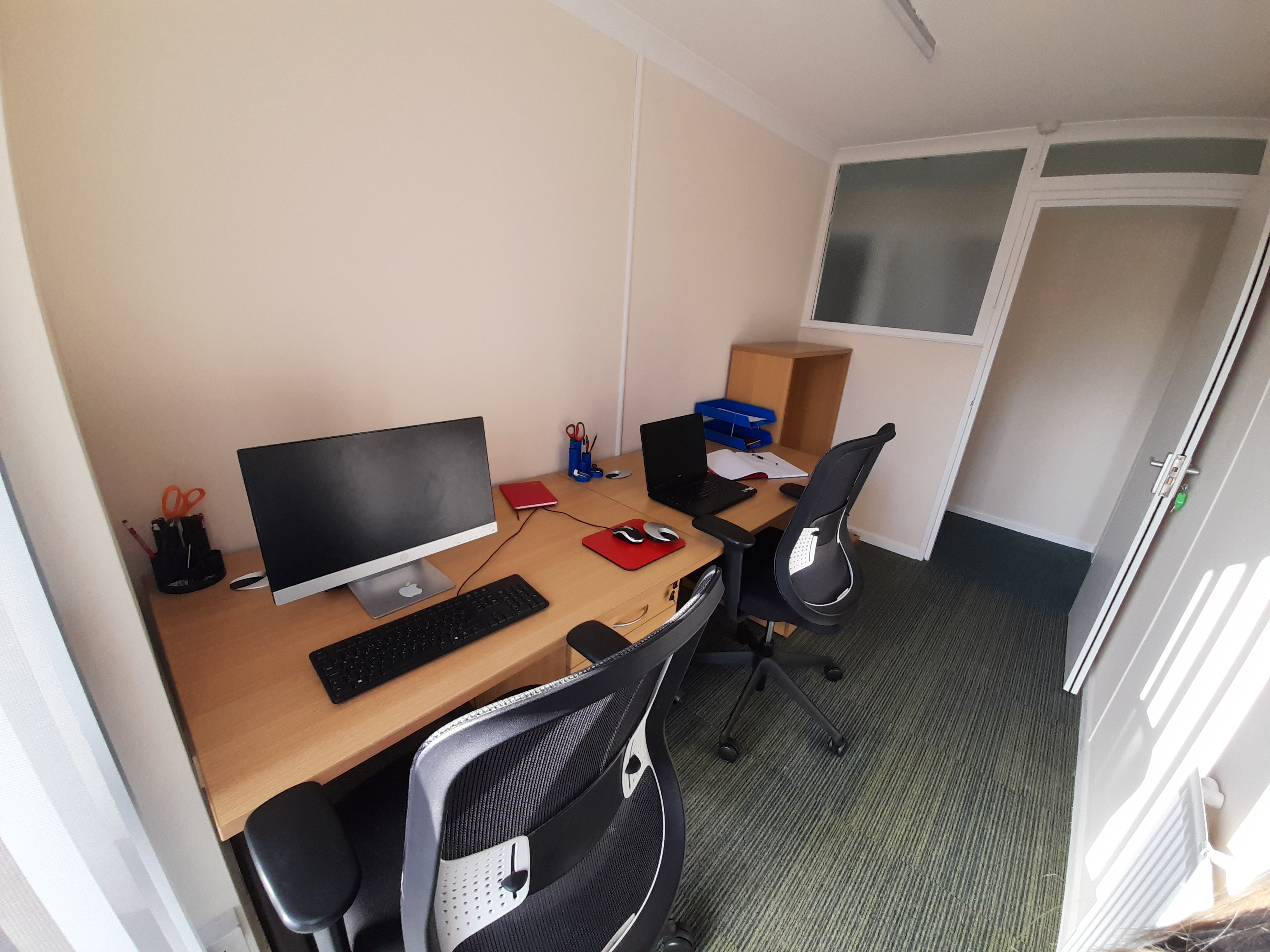 Huxley Hub, Huxley House, Huxley House Plympton, Huxley House Plymouth, Easy in easy out offices, Office Rental Plymouth, Huxley House your flexible business space, Office Rental Plymouth, Office Rental Plympton, 2 person office to rent, Office to rent in Plymouth